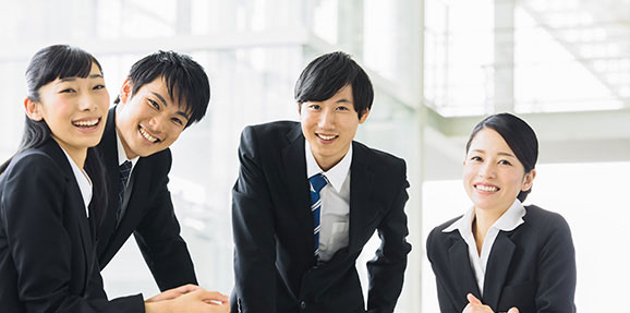 採用情報